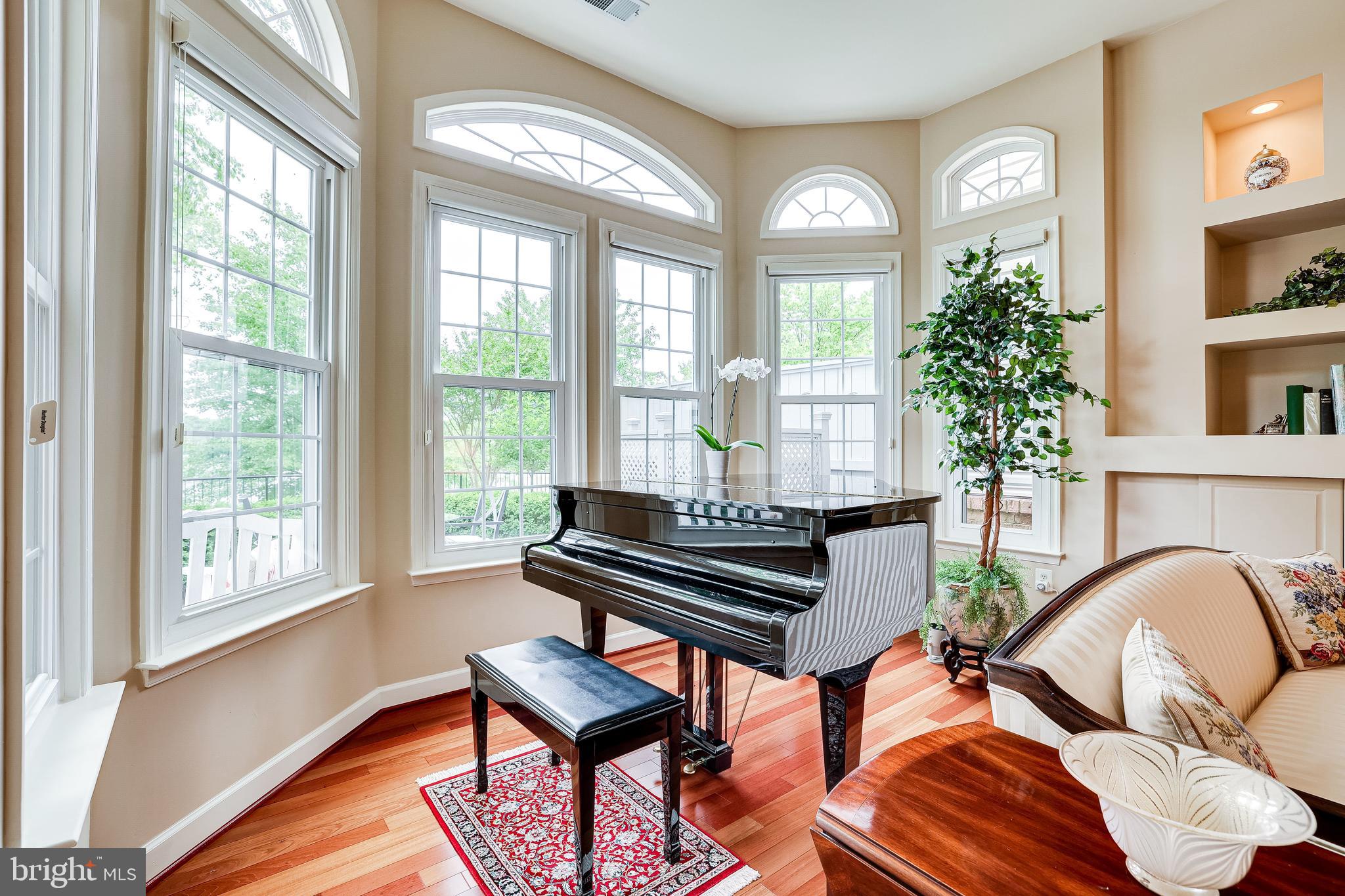 1933 Logan Manor Drive Reston, VA 20190 - Photo 31 of 120 Palladium Windows