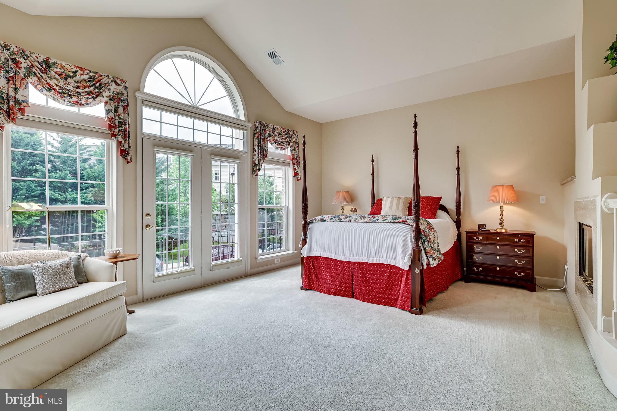 1933 Logan Manor Drive Reston, VA 20190 - Photo 42 of 120 Oversized Suite w/ Vaulted Ceilings