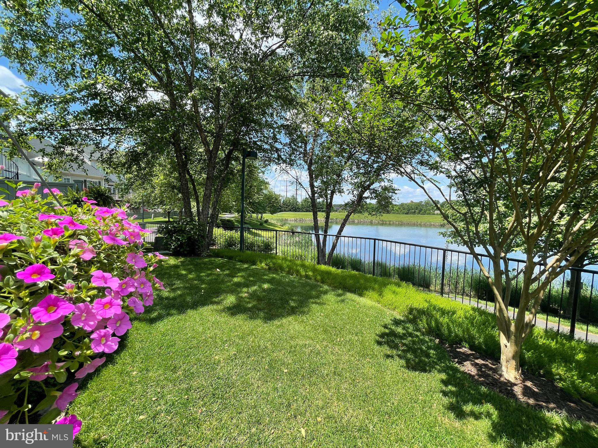 1933 Logan Manor Drive Reston, VA 20190 - Photo 5 of 120