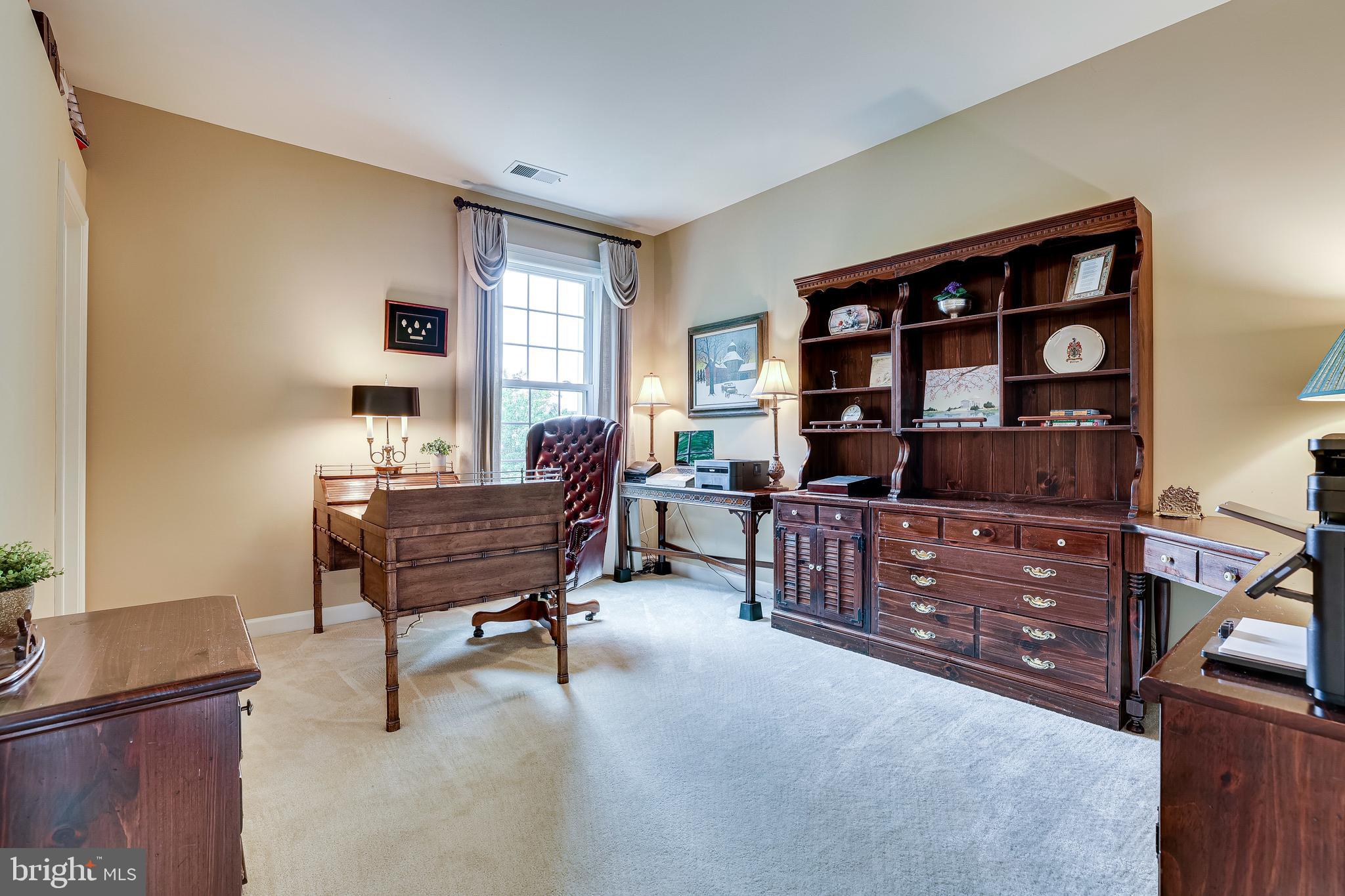 1933 Logan Manor Drive Reston, VA 20190 - Photo 70 of 120 Bedroom #3