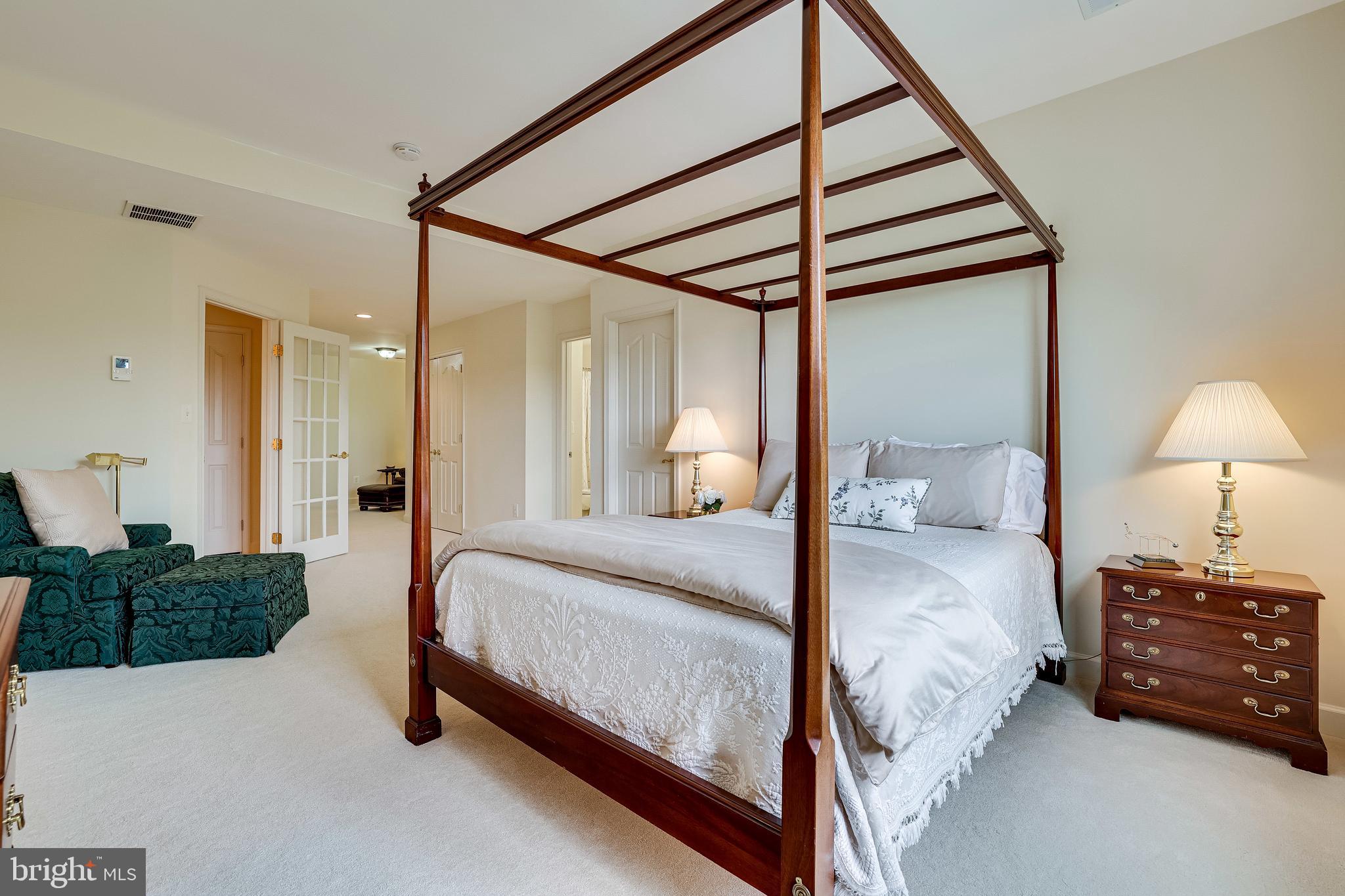 1933 Logan Manor Drive Reston, VA 20190 - Photo 77 of 120 Bedroom #4