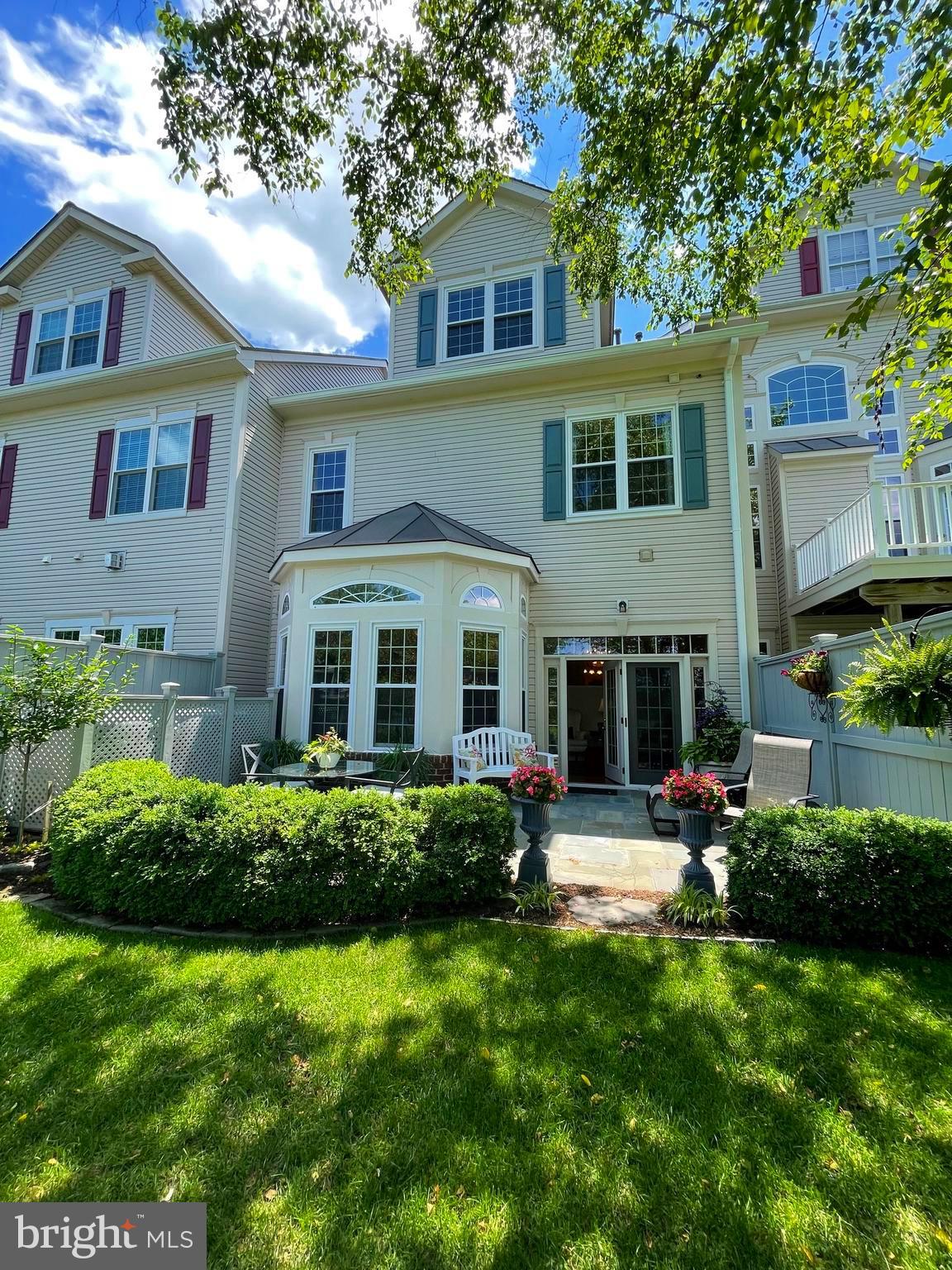 1933 Logan Manor Drive Reston, VA 20190 - Photo 87 of 120