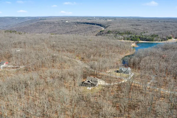 $1,538,000 | 1863 Lake Louisa Loop, Monteagle, TN 37356