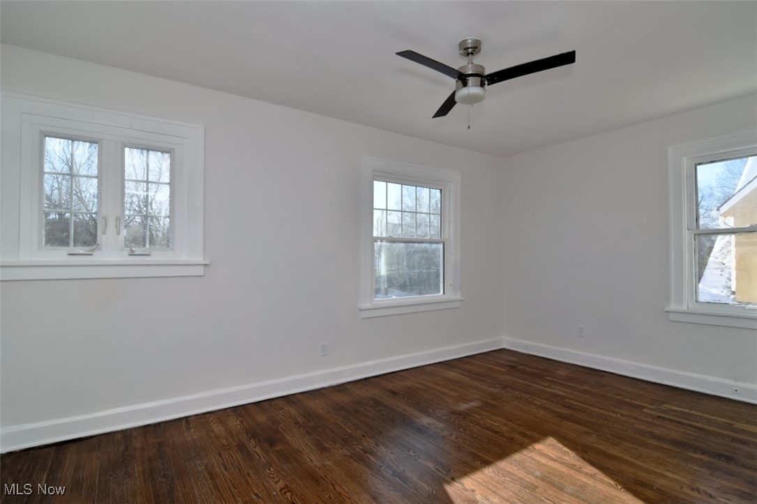 1012 Helmsdale Road Cleveland, OH 44112 - Photo 14 of 34 Gallery Image 14