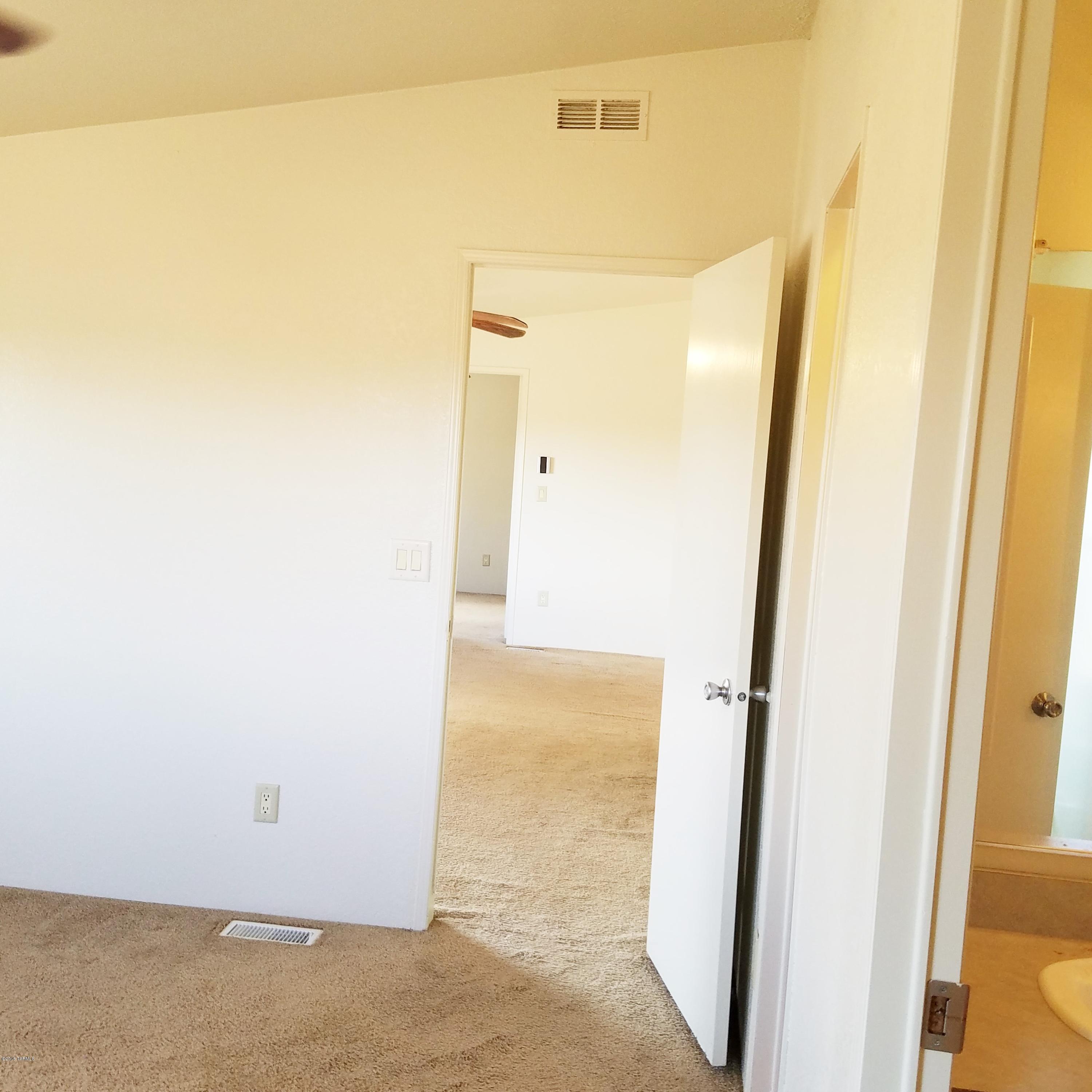 5345 North Puma Road Marana, AZ 85653 - Photo 17 of 41