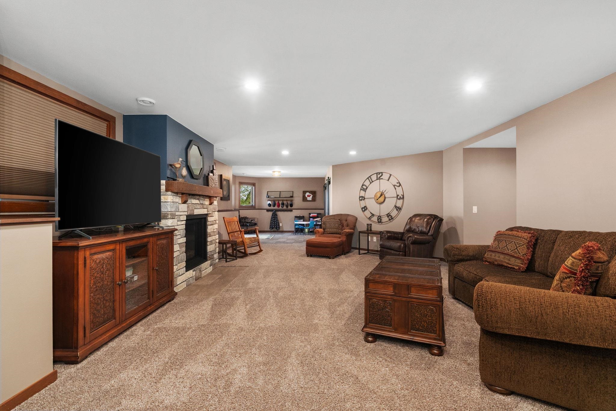 1828 Lake View Terrace Stoughton, WI 53589 - Photo 34 of 52 Gallery Image 34
