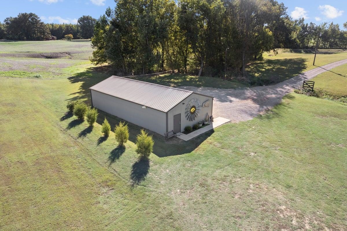 678 Morris Road Covington, TN 38019 - Photo 37 of 40 Rear view of shop