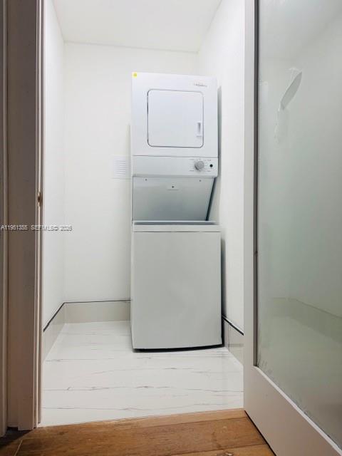 14720 Southwest 107th Terrace Miami, FL 33196 - Photo 15 of 18 a utility room with dryer and washer