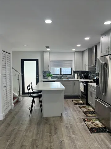 $3,950 | 14720 Southwest 107th Terrace, Miami, FL 33196