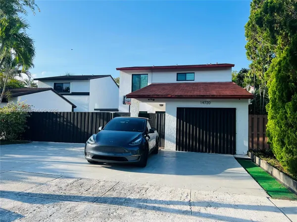 $3,790 | 14720 Southwest 107th Terrace, Miami, FL 33196