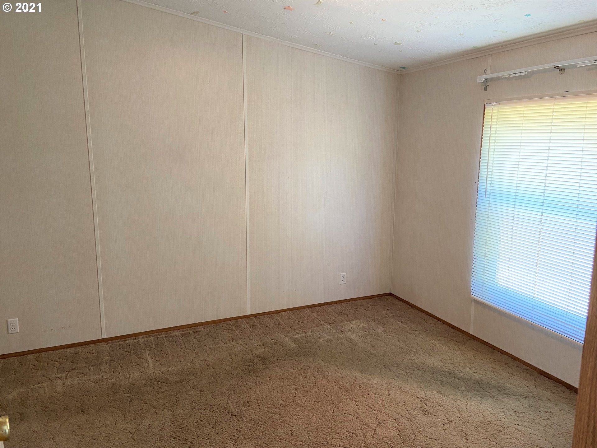 92070 Maple Lane Springfield, OR 97478 - Photo 12 of 16