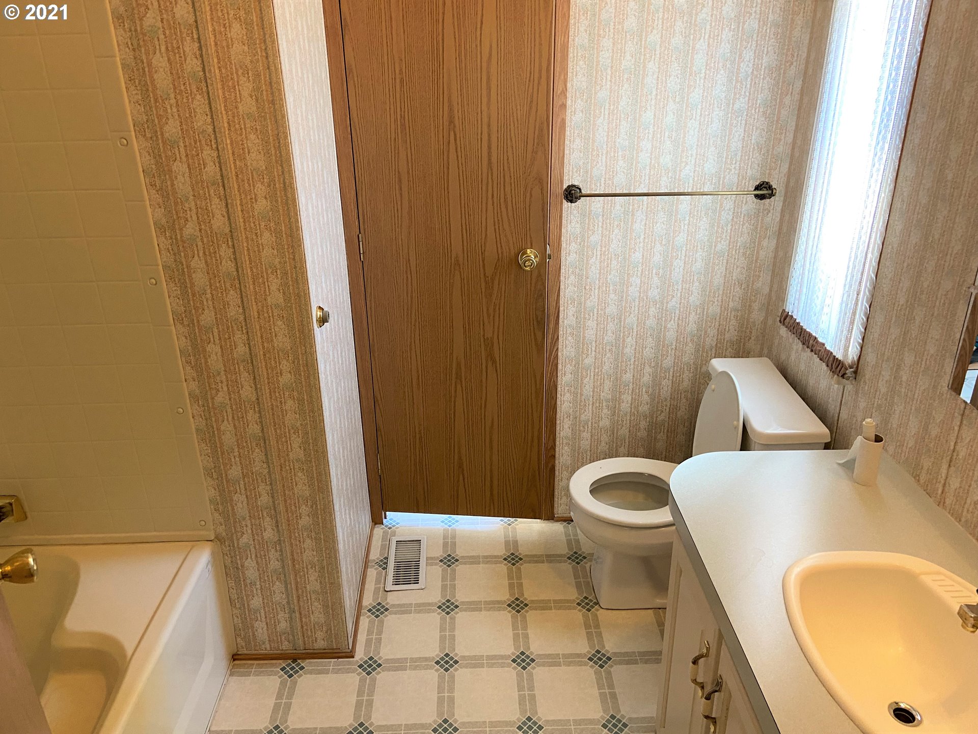 92070 Maple Lane Springfield, OR 97478 - Photo 14 of 16