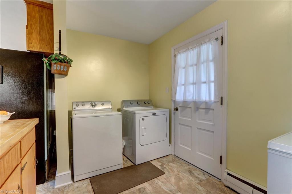 9500 Us Highway Ruffin, NC 27326 - Photo 14 of 41 Laundry space