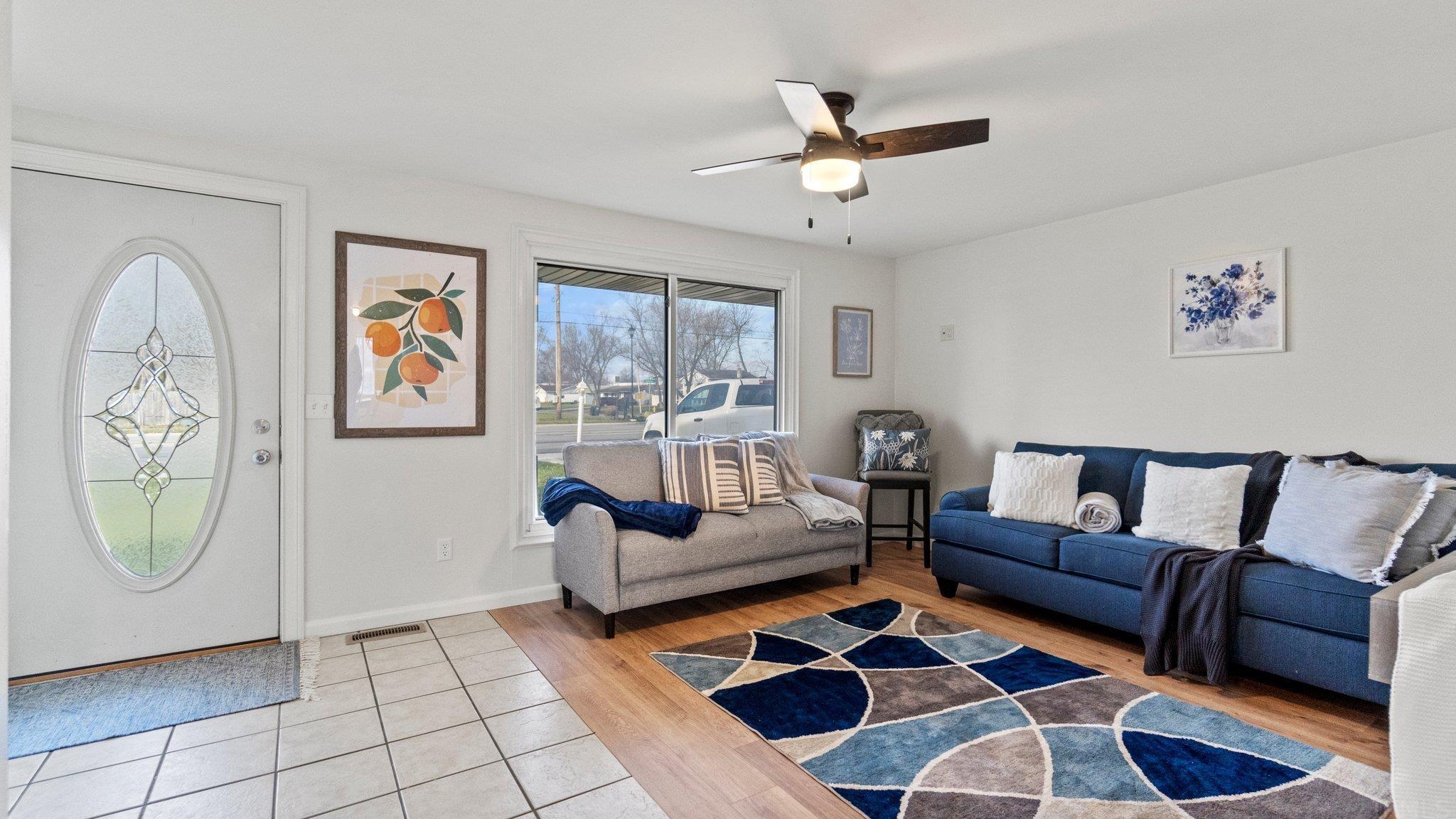 4220 Maplecrest Road Fort Wayne, IN 46815 - Photo 4 of 36