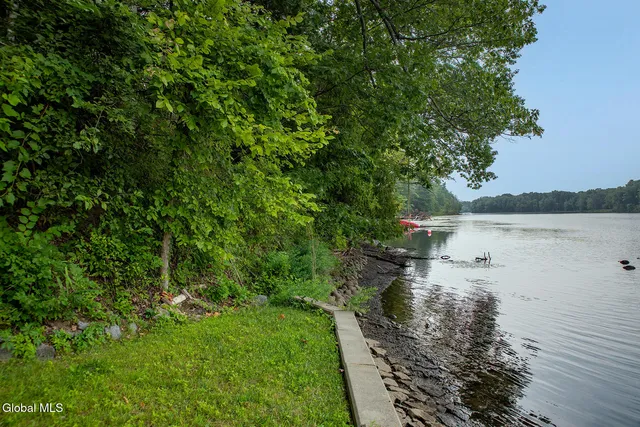 $345,000 | 29 Jackson Road, South Glens Falls, NY 12803