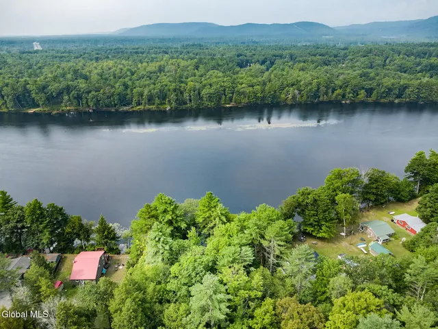 $345,000 | 29 Jackson Road, South Glens Falls, NY 12803