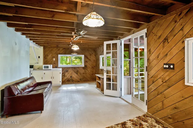 $345,000 | 29 Jackson Road, South Glens Falls, NY 12803