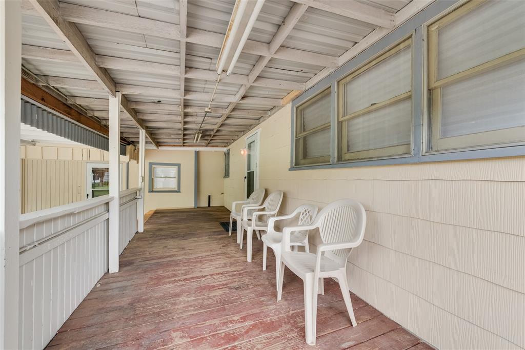 1104 Trinity View Street Irving, TX 75060 - Photo 32 of 34 a view of a chairs and table in the balcony