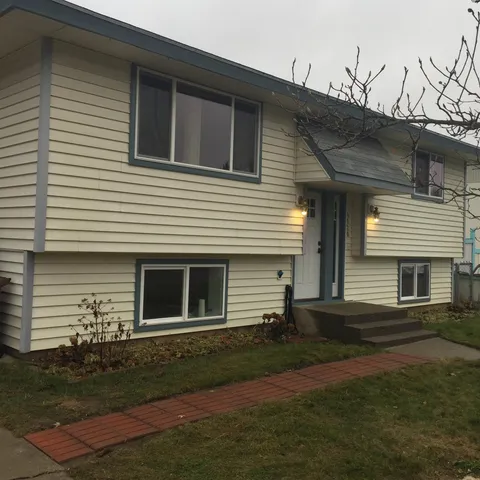 $1,695 | 4120 East Congress Avenue, Unit 1, Spokane, WA 99223