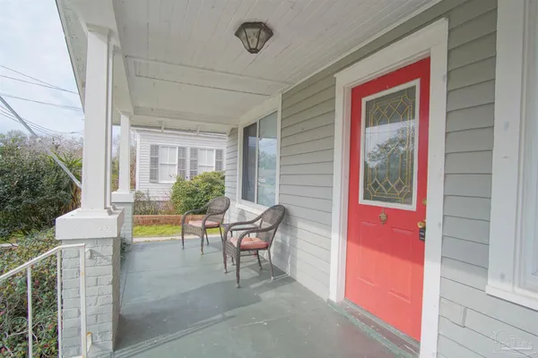 $1,975 | 1504 East Strong Street, Pensacola, FL 32501