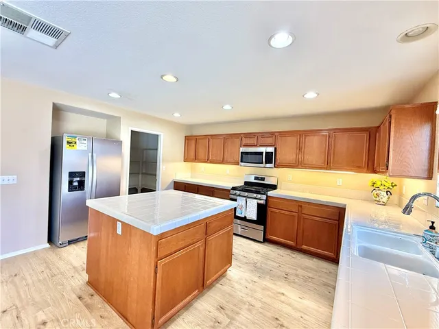 $3,500 | 29064 Azara Street, Murrieta, CA 92563