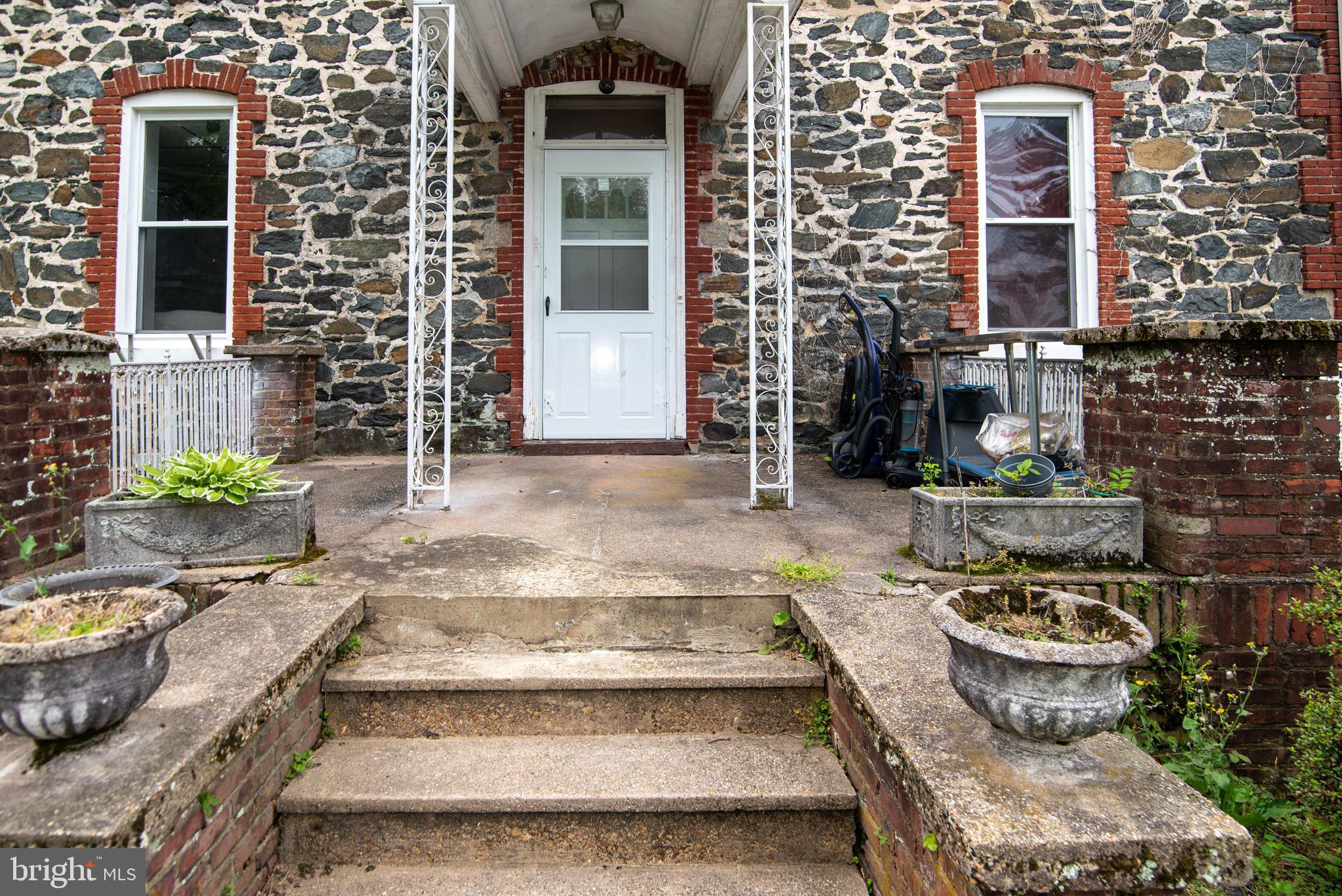 5313 Windsor Mill Road Baltimore, MD 21207 - Photo 3 of 58 Gallery Image 3