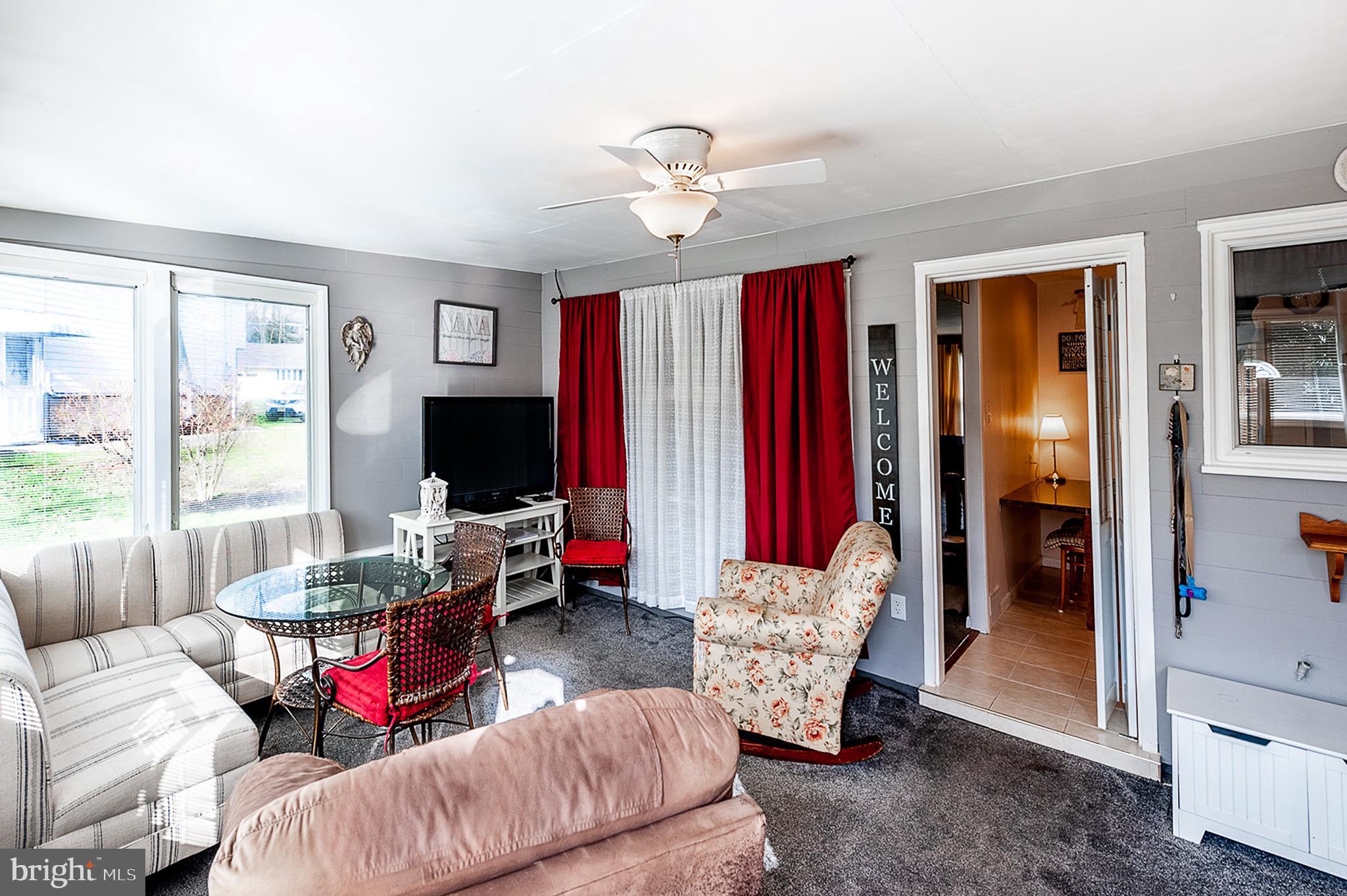 208 Kingsley Road Cherry Hill, NJ 08034 - Photo 12 of 27 Sunroon