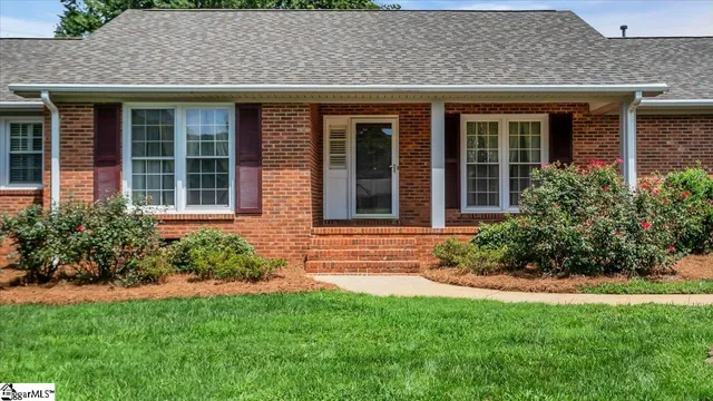 $595,000 | 17 Seabury Drive, Greenville, SC 29615