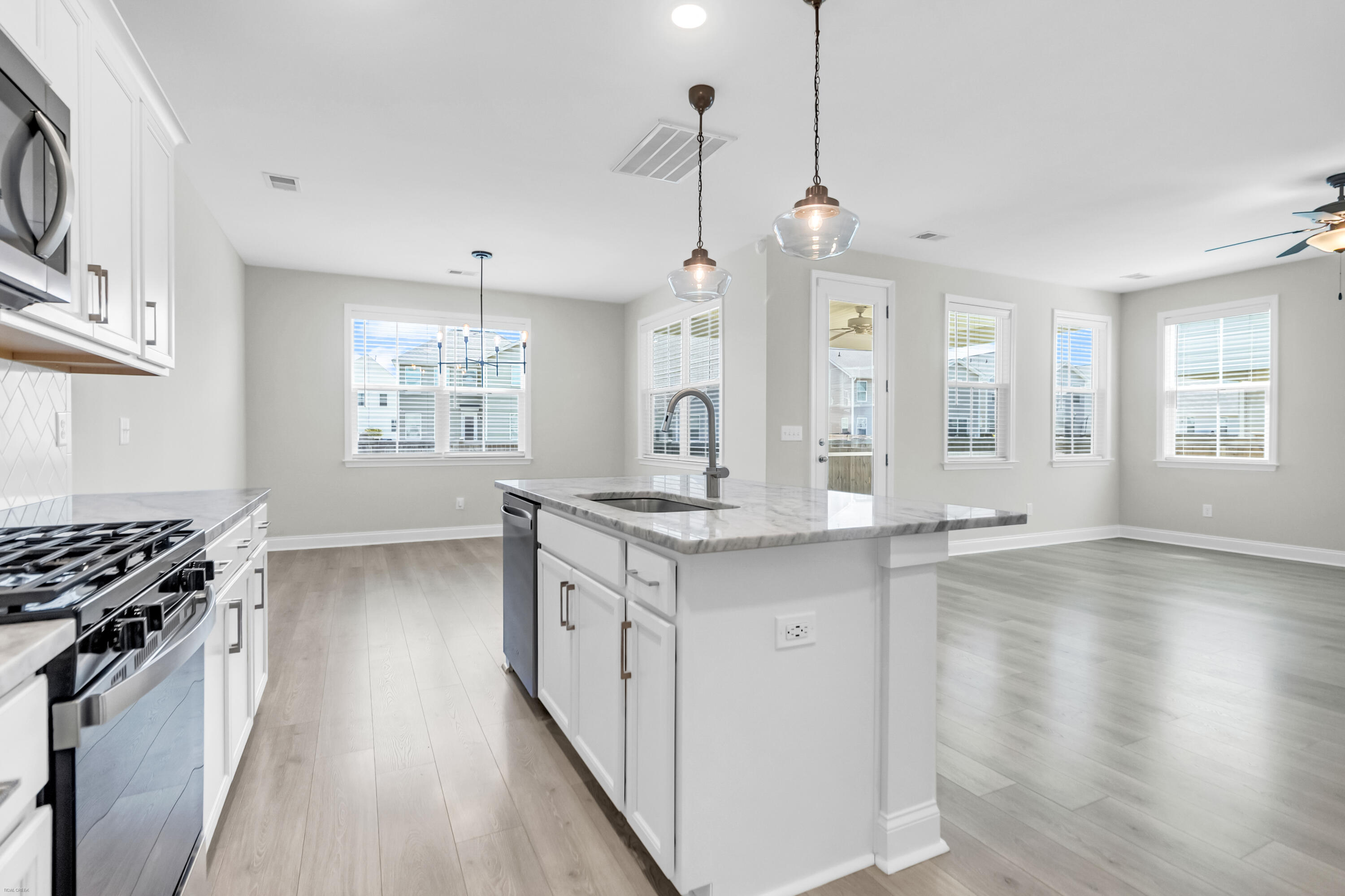 293 Red Leaf Boulevard Moncks Corner, SC 29461 - Photo 12 of 54 Kitchen