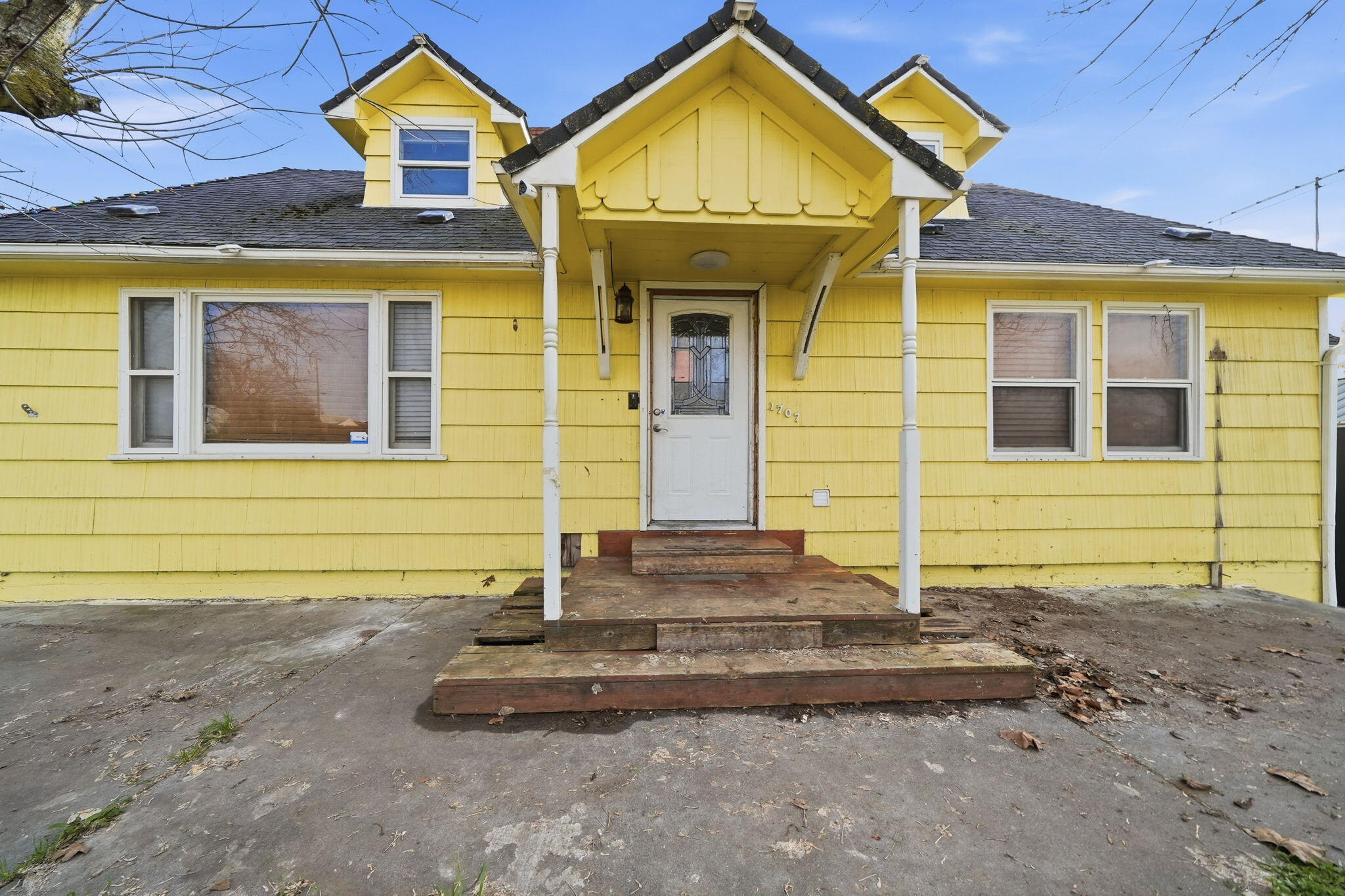 1707 Luning Street Red Bluff, CA 96080 - Photo 4 of 27 5-web-or-mls-IMG-05