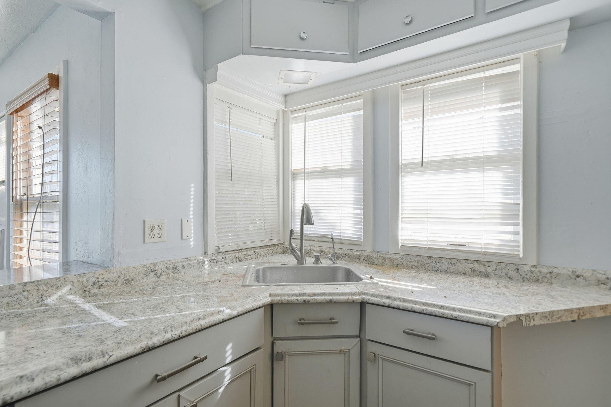 1707 Luning Street Red Bluff, CA 96080 - Photo 9 of 27 11-web-or-mls-IMG-11