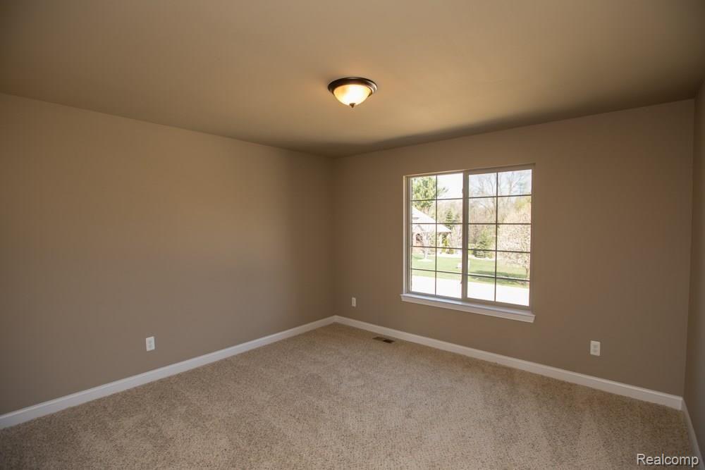 8906 Inverness Washington, MI 48095 - Photo 34 of 51 Chris_Dabaldo_8906_Inverness_Chris_Debaldo_8906_Inverness-26.jpg