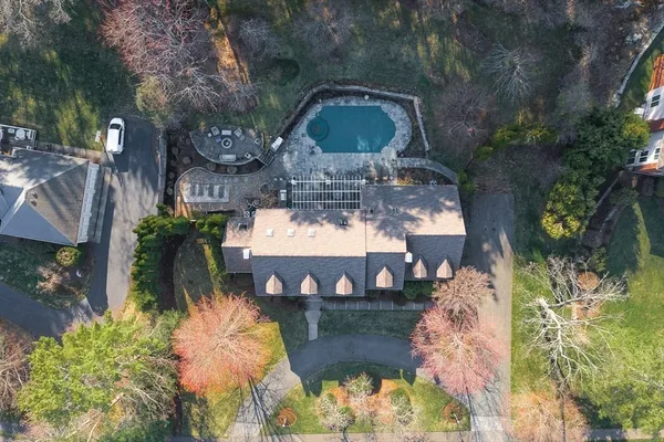 $2,895,000 | 20 Burr Drive, Needham, MA 02492