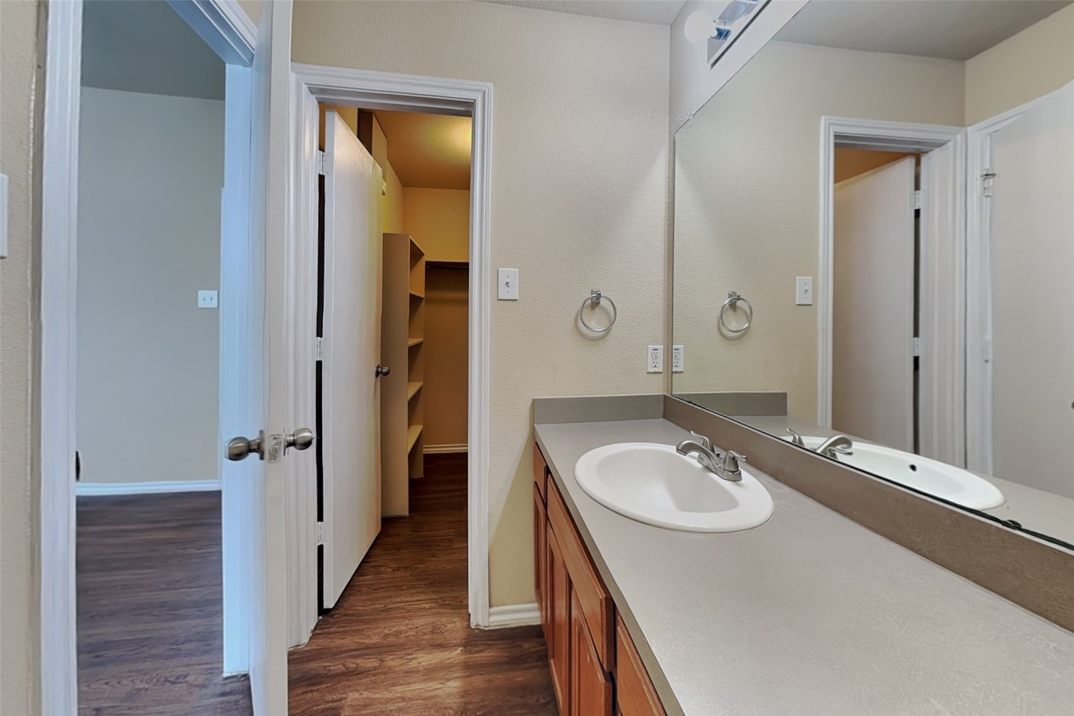 2822 Wisner Circle Houston, TX 77014 - Photo 10 of 20