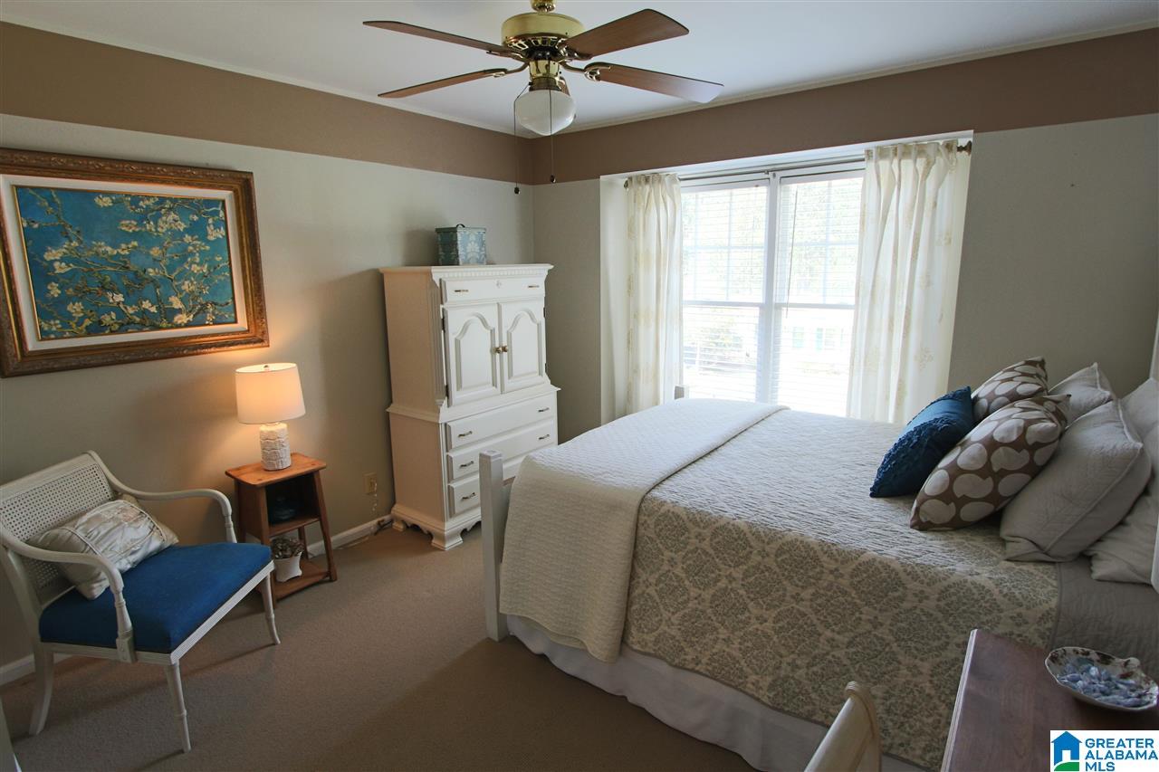 1753 Cornwall Road Birmingham, AL 35226 - Photo 8 of 36