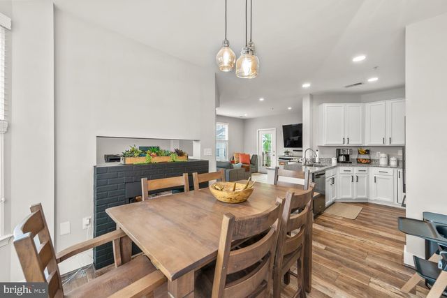 $420,000 | 6481 Cheyenne Drive, Unit 301, Alexandria, VA 22312