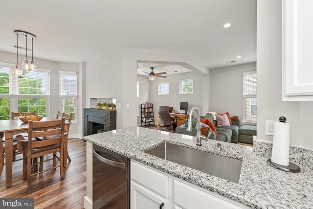 $420,000 | 6481 Cheyenne Drive, Unit 301, Alexandria, VA 22312