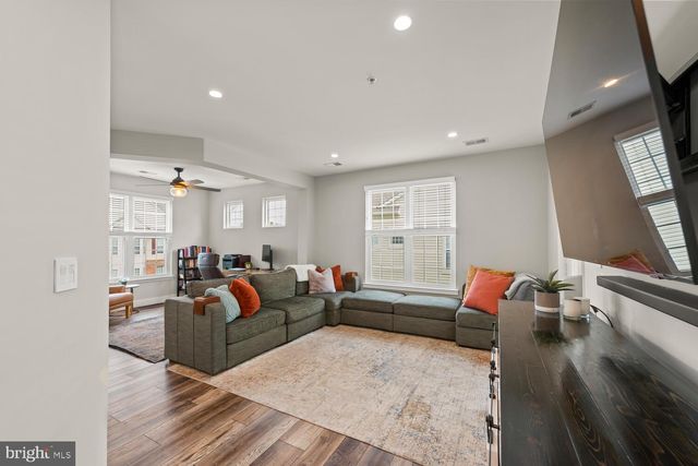 $420,000 | 6481 Cheyenne Drive, Unit 301, Alexandria, VA 22312