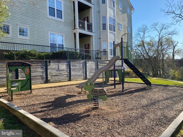 $420,000 | 6481 Cheyenne Drive, Unit 301, Alexandria, VA 22312