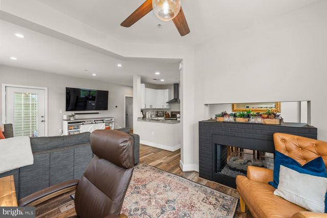 $420,000 | 6481 Cheyenne Drive, Unit 301, Alexandria, VA 22312