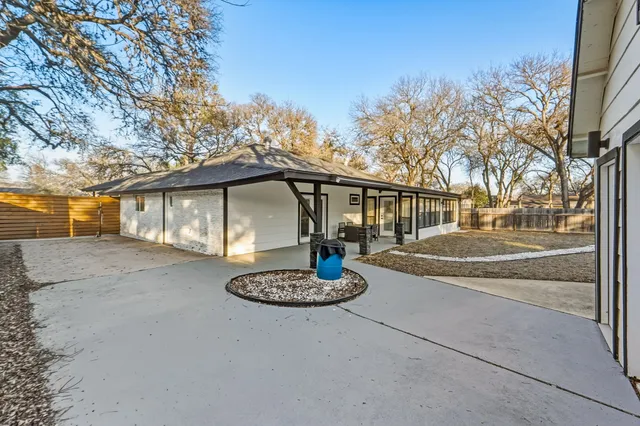 $3,200 | 2107 Lewood Circle, Austin, TX 78745