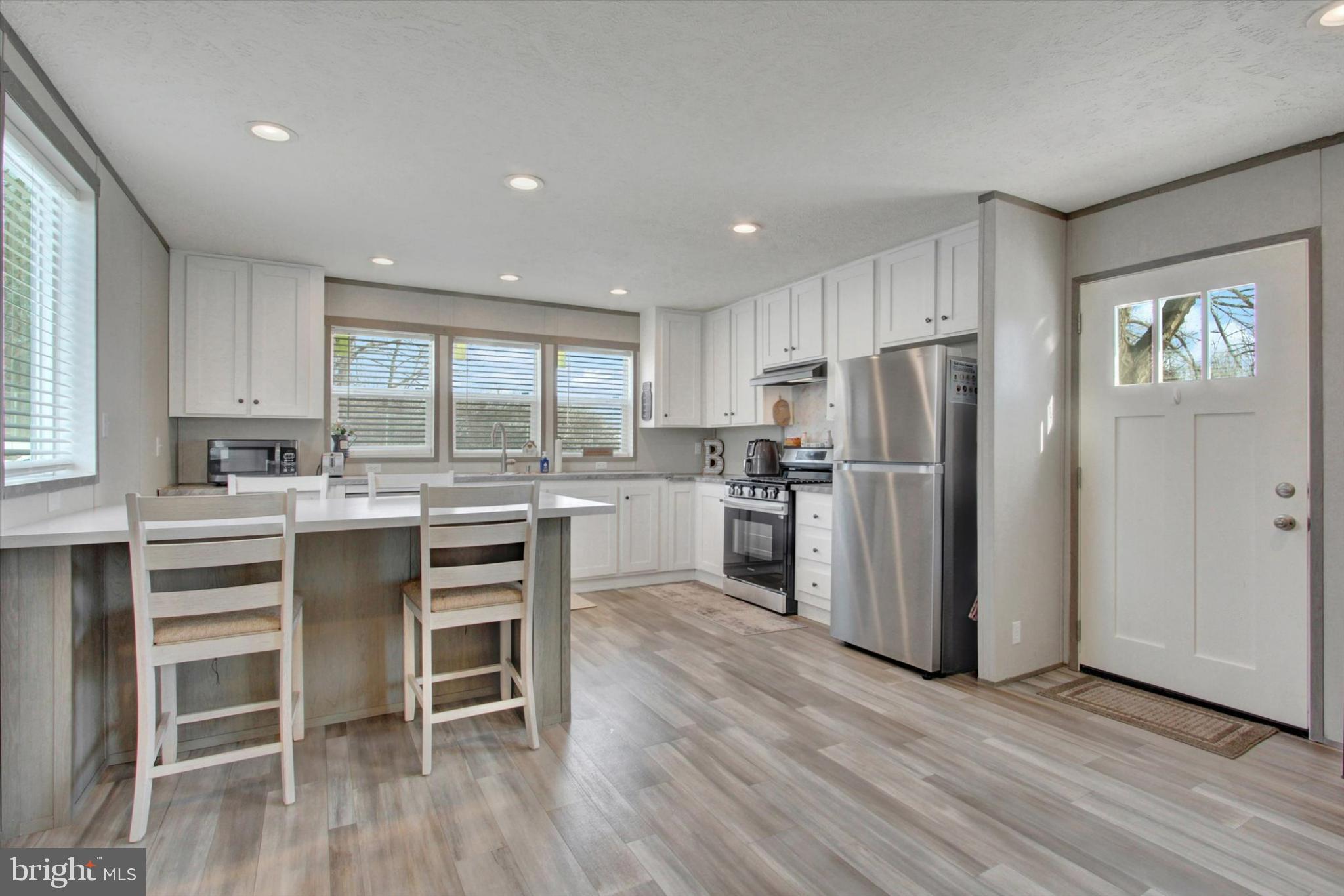 39 B Street York, PA 17408 - Photo 5 of 20 Bright and airy modern kitchen space.