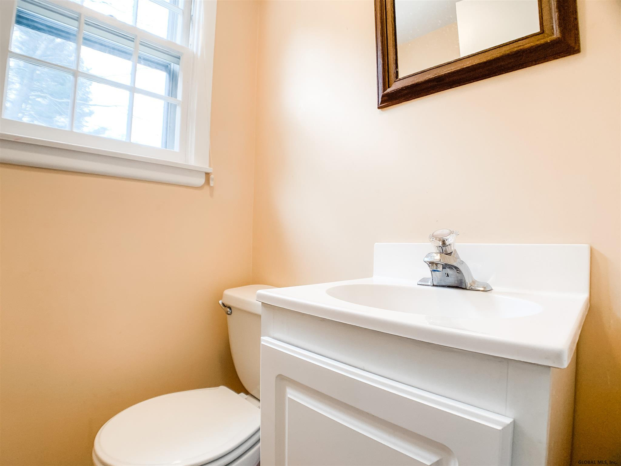 29 Gladwish Road Bethlehem, NY 12054 - Photo 17 of 35 Photo 17