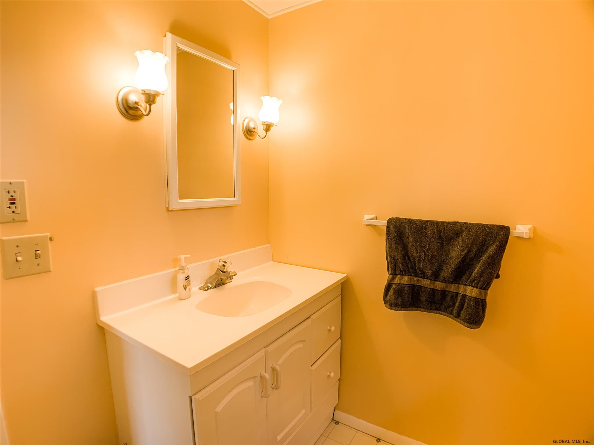 29 Gladwish Road Bethlehem, NY 12054 - Photo 23 of 35 Photo 23