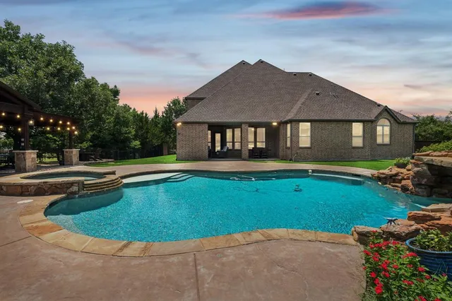 $1,745,000 | 5803 Chalford Common, Colleyville, TX 76034