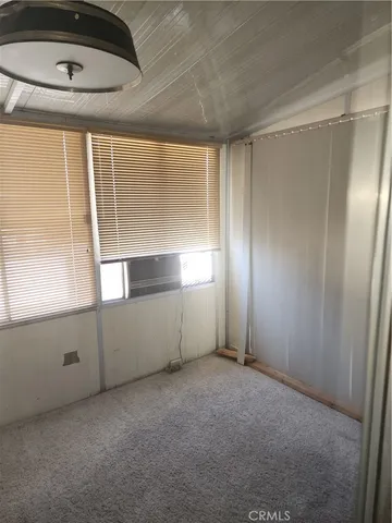 a view of empty room with window