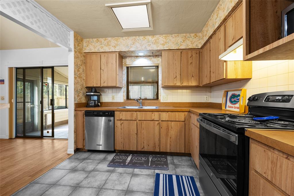 5128 Southwest 86 Terrace Gainesville, FL 32608 - Photo 6 of 23