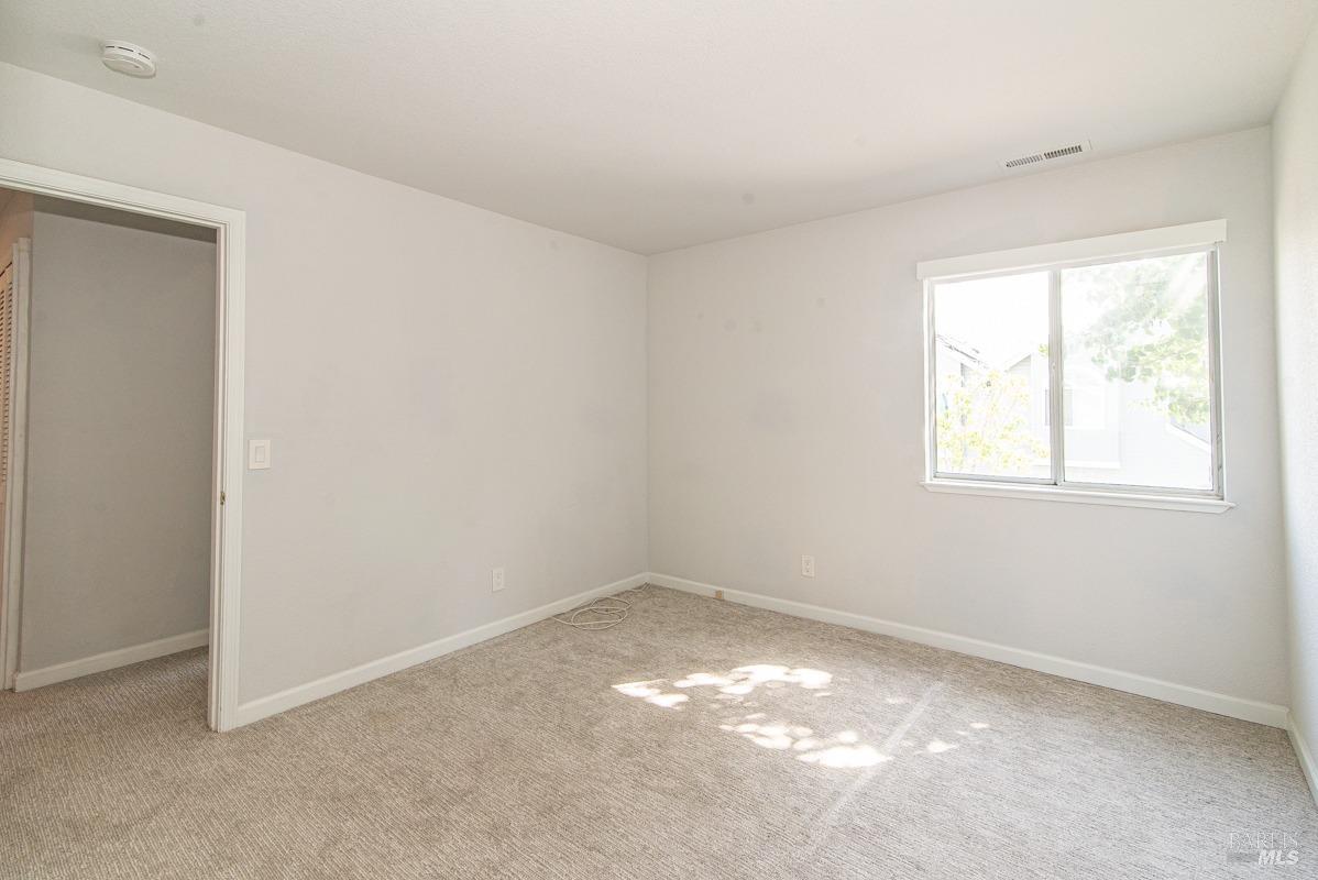 23 Baypoint Drive San Rafael, CA 94901 - Photo 26 of 40 an empty room with a window