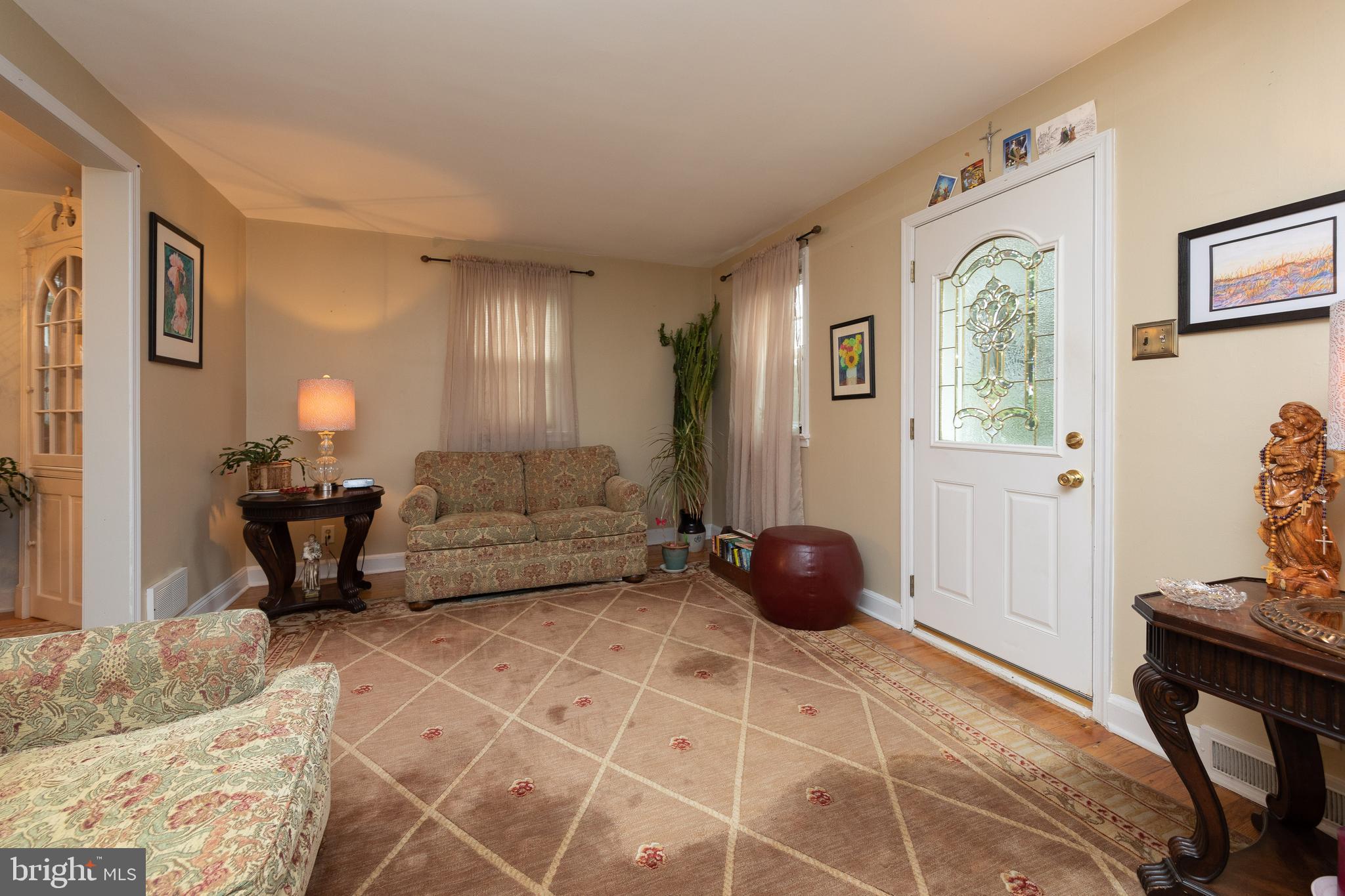 2132 Welsh Road Philadelphia, PA 19115 - Photo 3 of 25 Gallery Image 3