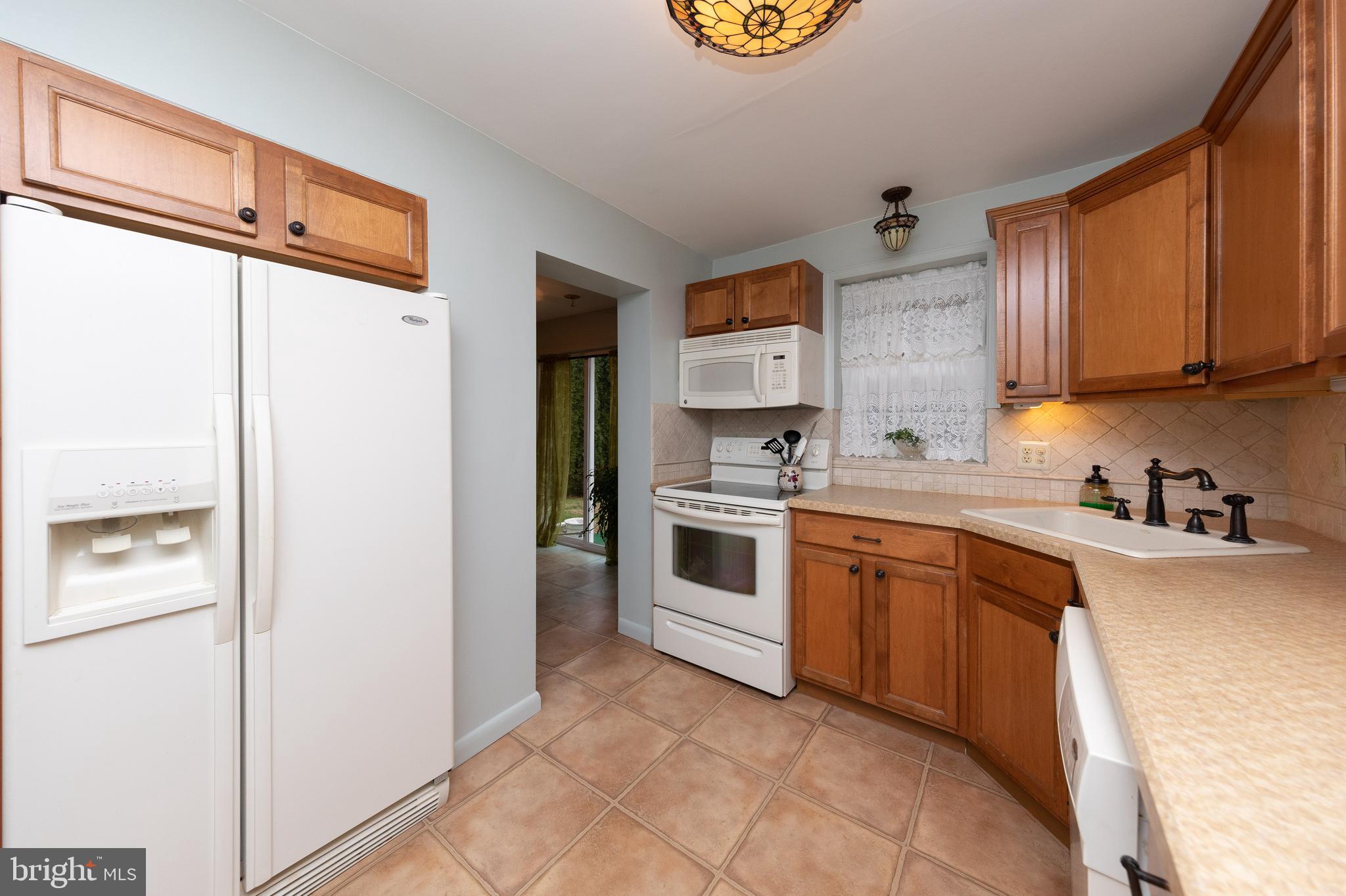 2132 Welsh Road Philadelphia, PA 19115 - Photo 8 of 25 Gallery Image 8